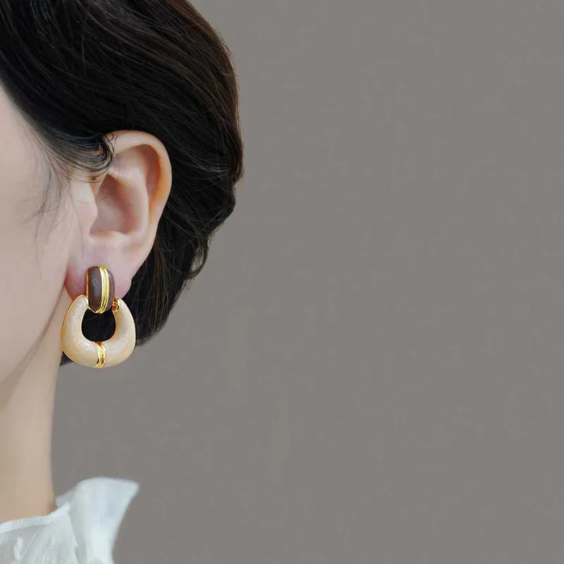 Vintage Style Geometic Resin Earring