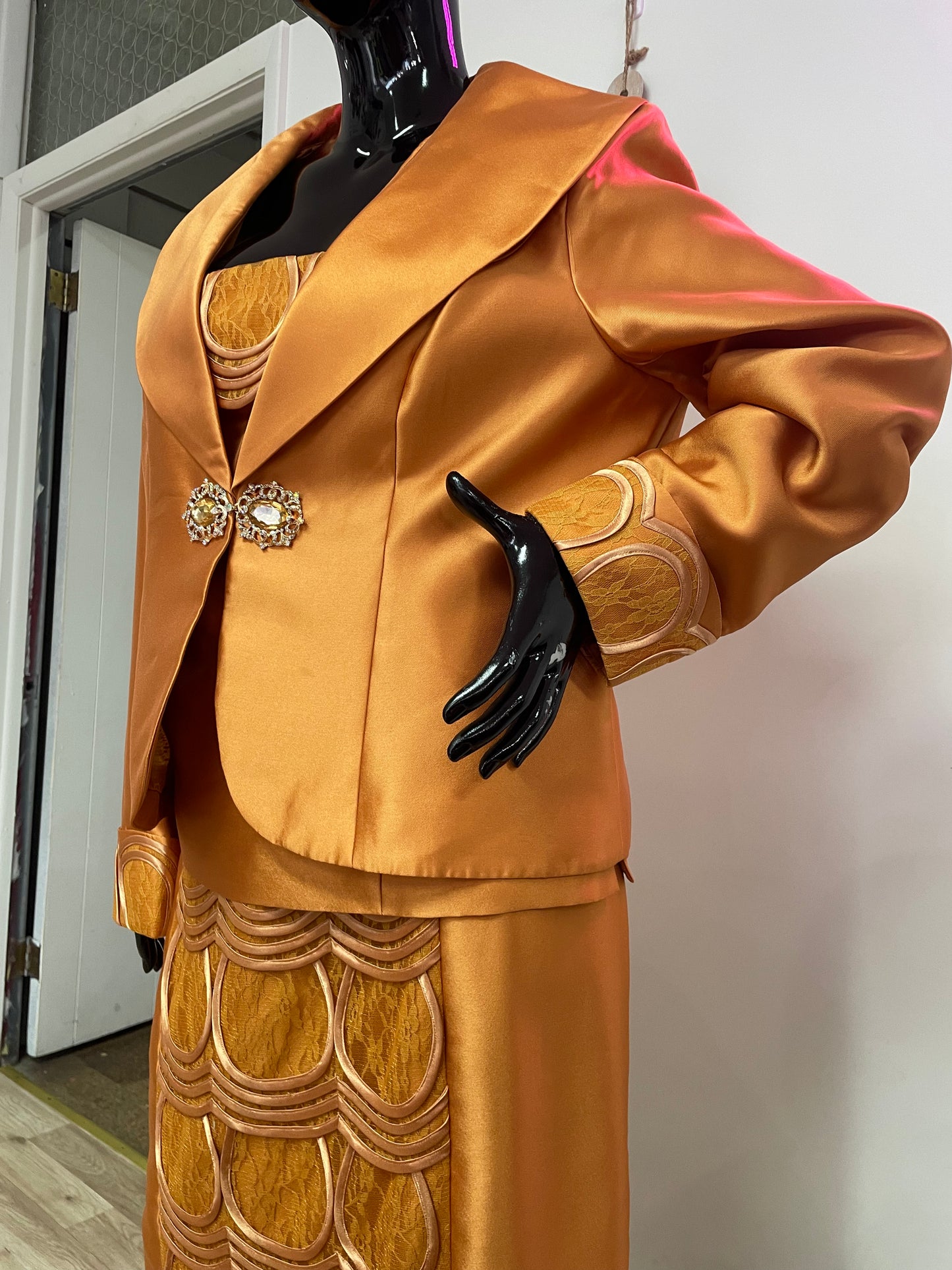 Tally Taylor 3Pc Suit