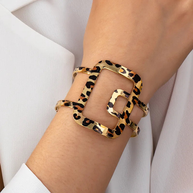 Elegant Vintage Style Square Leopard Ferroalloy