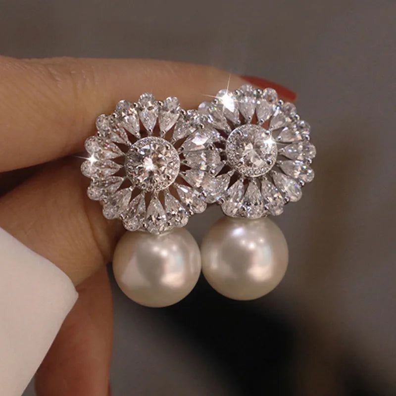 Pearl Flower Zircon Earring